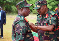 Jenerali Mkunda awapongeza Maafisa na Askari